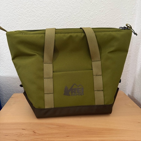 New REI Cooler Tote - Picture 2 of 6